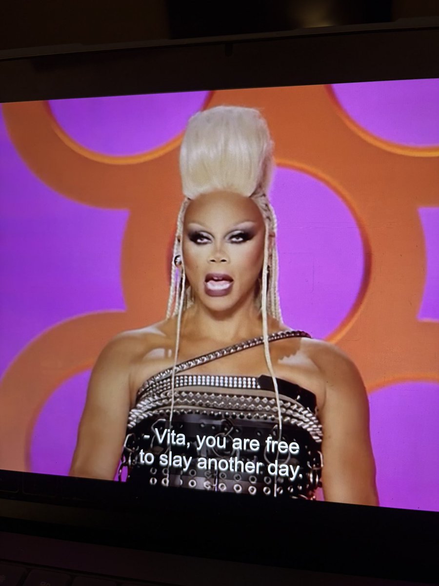 loopyloopicus's tweet image. why was she kind of giving rupolnareff here #rupaulsdragrace18