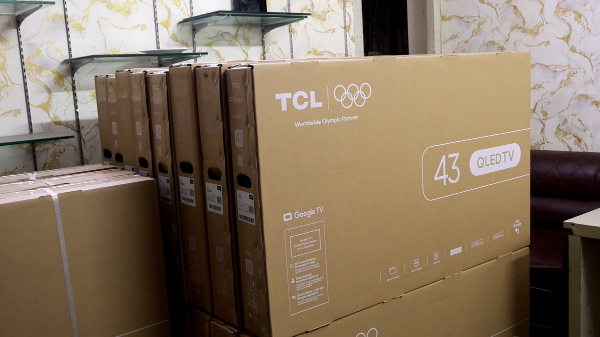 LimitedDrm's tweet photo. Dream Electronics BD | TCL TV Mega Collection

✨ উপলব্ধ সাইজ:
32" | 43" | 50" | 55" | 65" | 75"

☎️ 01313-480440 | 01313-480443 | 01313-480445
🏬 Branch: Shop 302–304, Level-3, Suvastu Arcade ICT Bhaban, New Elephant Road, Dhaka-1205

#DreamElectronicsBD #TCLTV https://t.co/0Ezb3RwGJW