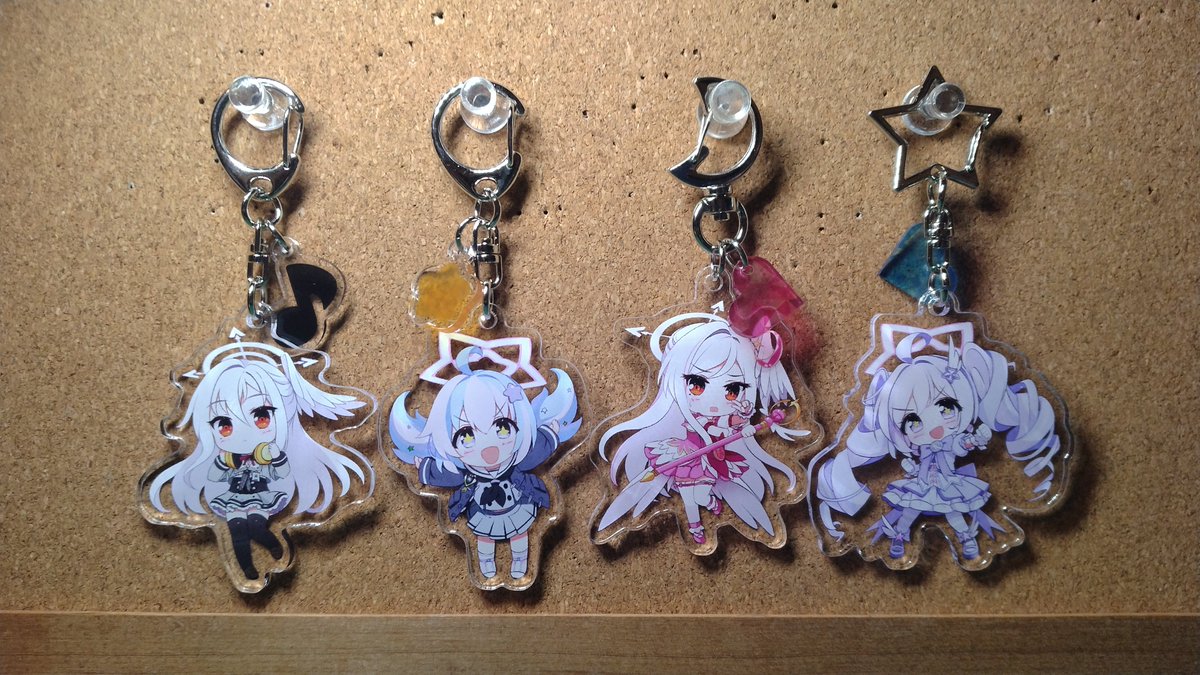 ふりすくさん(@flisk1129)のアクリルキーホルダー4種！ トリニティ自警