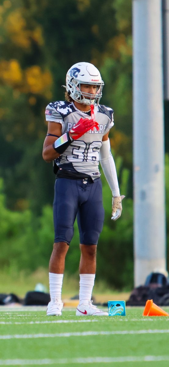 LarryR79285's tweet image. 🚨‼️2024-2025 highlights🚨‼️

Accolades:

•1x 8-Man Football National Champion
•3x 8-Man All- American
•3x SIFA Conference All-Star
•3 forced fumbles
•6 Receptions allowed for 100 yards in 2 Years
•5 Interceptions
•127 Tackles
 
Link:hudl.com/v/2TK4aZ