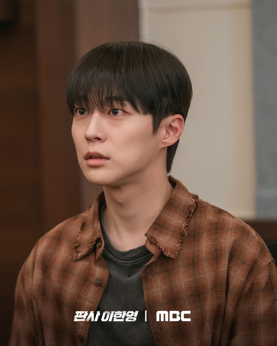 mintmag_th's tweet image. เซอร์ไพรส์! #KimDongJun และ #BaeInHyuk ปรากฏตัวในซีรีส์เรื่องใหม่ The Judge Returns ที่เพิ่งจะออกอากาศตอนแรกไปเมื่อวันที่ 2 มกราคมที่ผ่านมา โดย ‘คิมดงจุน’ จะรับบทเป็นอัยการคัง ส่วนหนุ่ม ‘แบอินฮยอก’ จะรับบทเป็นผู้ต้องสงสัยในคดี เรื่องราวจะน่าติดตามขนาดไหน ต้องห้ามพลาด 💚