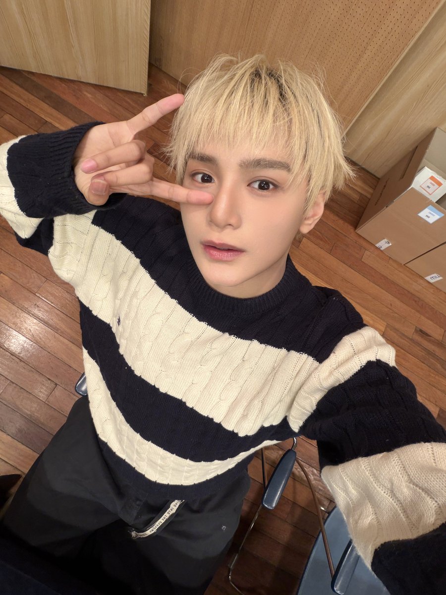 [#자얀💛] 

Apa kabar ? 잘 지냈어 ? How are you ?

#XODIAC #소디엑 #ZAYYAN #자얀