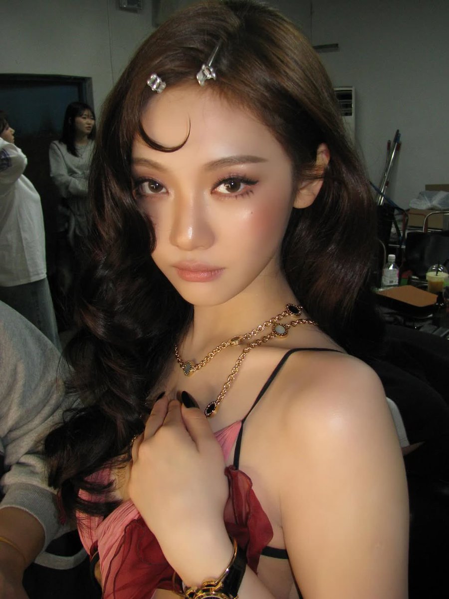 EMMA. ★ tweet media