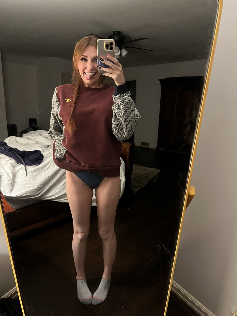 themaddymeadows's tweet photo. I DID IT!! I took apart some thrifted sweaters and stitched them together w my sewing machine 🧵 https://t.co/wgeM3NetDm