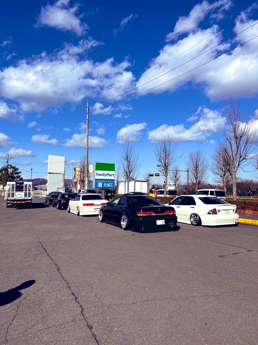 なるき tweet media