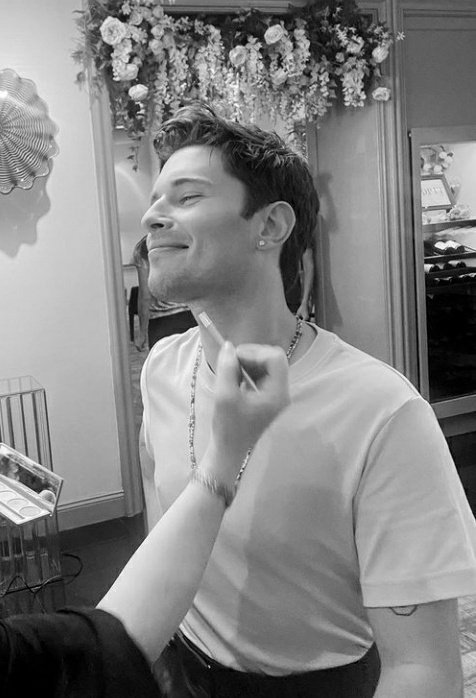 TarlosDay's tweet image. 김로넨은 정말 유명한 왕자공주님임