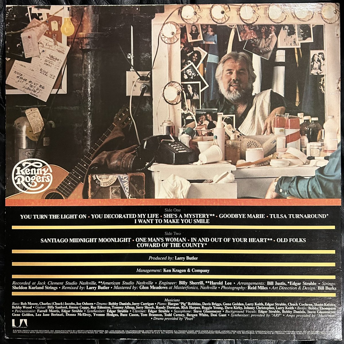 VariationsVinyl's tweet image. #AtoZ -The Redux- (Letter K)  
#KennyRogers “Kenny” 1979  
Eighth studio album. Country-pop success. The remake of his own song Tulsa Turnaround is glorious! #nowspinning #vinyl #vinylcommunity