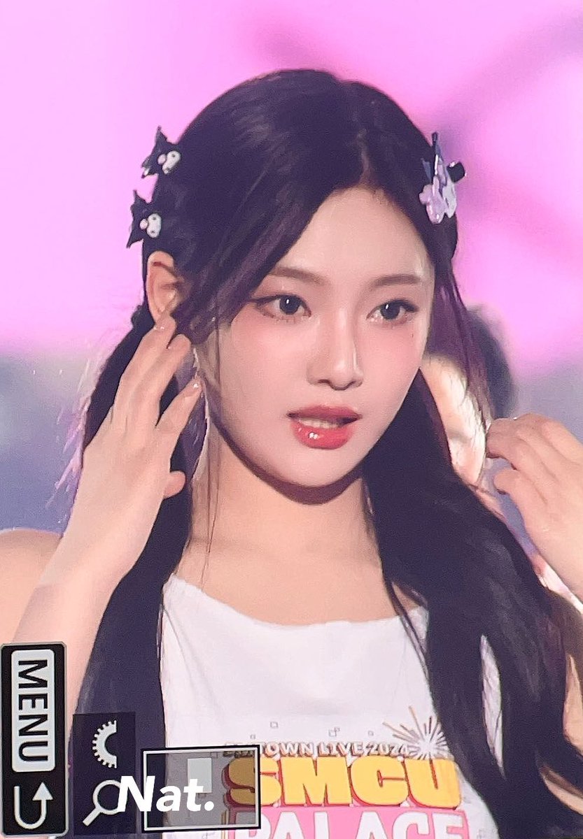 🐈‍⬛

#닝닝 #에스파 #宁宁 #宁艺卓 #NINGNING #ニンニン