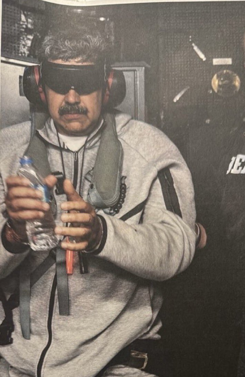 luchobsa's tweet photo. Today it finally happened, #MaduroCaptured.
Justice may be delayed, but it always arrives...
El principio del final!!!! 
#VenezuelaLibre  
#HastaElFinal https://t.co/9e8uWqK5bd