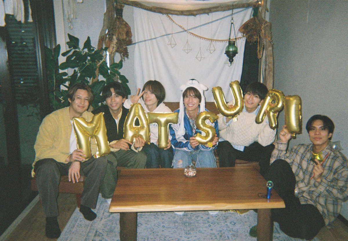 おはよ〜！ 今のところお正月ずっと家いるから写真の素材がありません