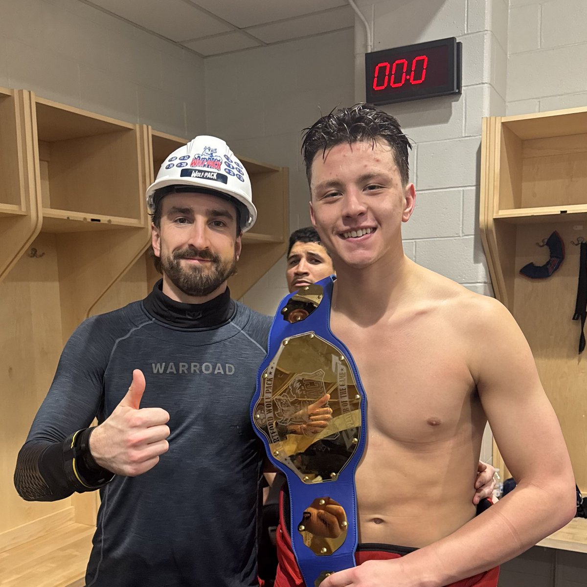 HWPHockey's tweet photo. Goodnight, Pack 👍🏻 https://t.co/K36mfkH0Hd