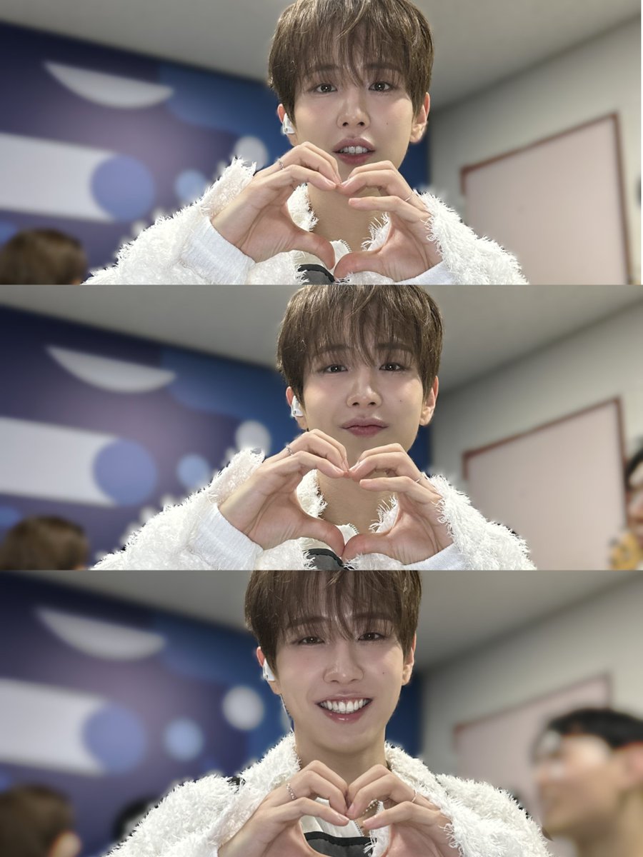 officialSEVENUS's tweet photo. [BEHIND CUT]

251207 인기가요

폭닥여리 세븐어스 사진 선물 드립니다(⸝⸝•ᴗ•✿)

#SEVENUS #세븐어스
#HEEJAE #희재 #IREAH #이레
#이제희재이레타임 https://t.co/24J6EVnPIm