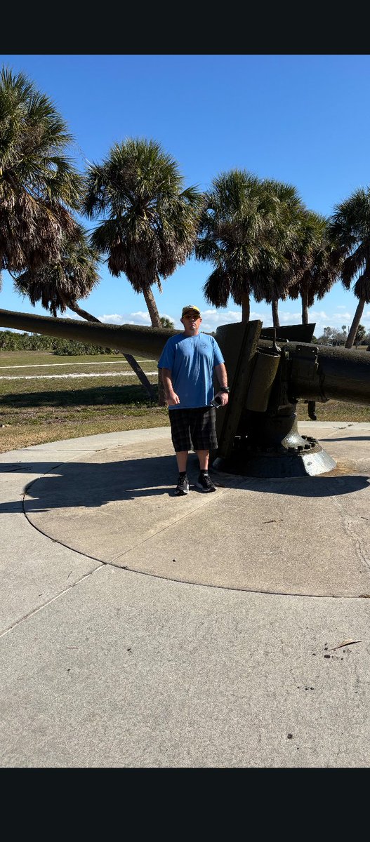 AdamSFulton1982's tweet photo. Some selfies from my Florida vacation.. December 2025- January 2026.. Tampa, Florida.. Awesome Time!!🌴🌴🌴🌴🌴🌴🌴🌴🌴🌴 https://t.co/qh6UoFN5V5