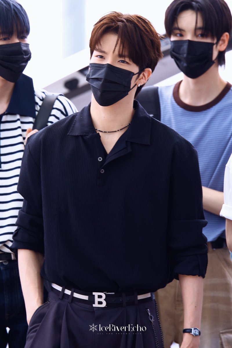 250626 ICN
⌚️
#SONGHA #송하 #SMTR25