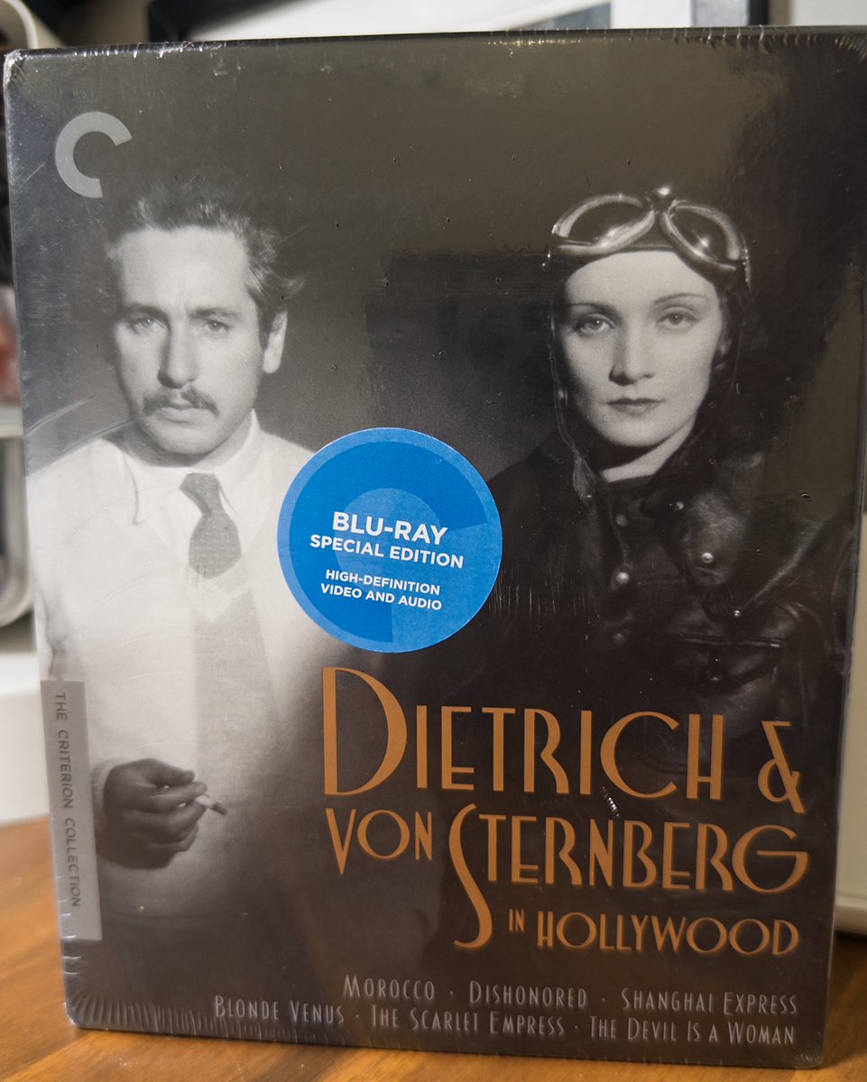 pursued's tweet image. MY CHRISTMAS PRESENT FINALLY CAME 😭