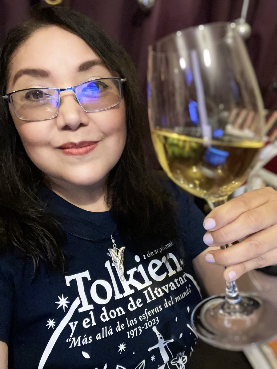 BayitaSwan's tweet photo. ¡Feliz 134 cumpleaños querido Profesor JRR #Tolkien Cc @STolkiendiliMex
#ElProfesor #TolkienBirthdayToast https://t.co/sCO4GBsOmX