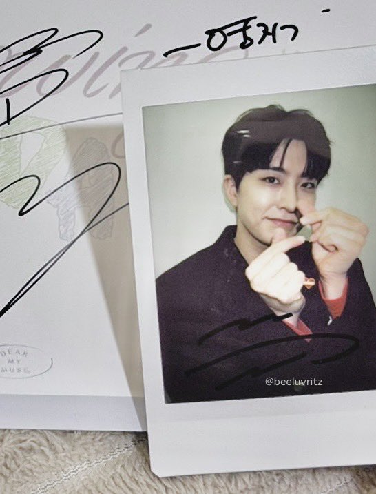 #YOUNGJAE 2026 SEASON GREETINGS 

Signed Polaroid 사인 폴라로이드 #DrawingOurdays

영재 ~ 항상 고마워용  <a href="/ChoiArs_YJ/">YOUNGJAE</a> 😊💕

🌻 251115 Video Call 
🍀 #BSDishappy 

#최영재 #영재 #ARS #GOT7 #갓세븐
