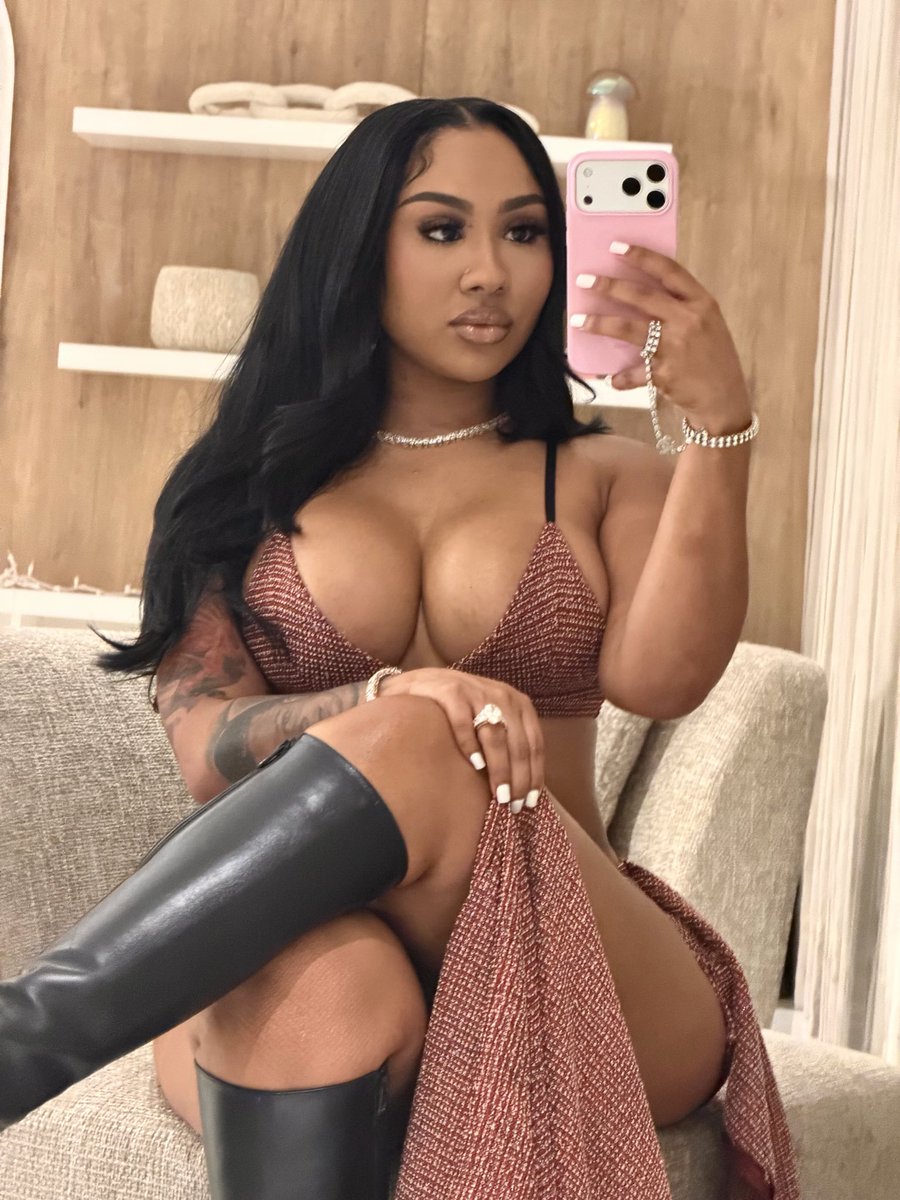 AriTheDon's tweet image. A little too perfect, a little too worth it.