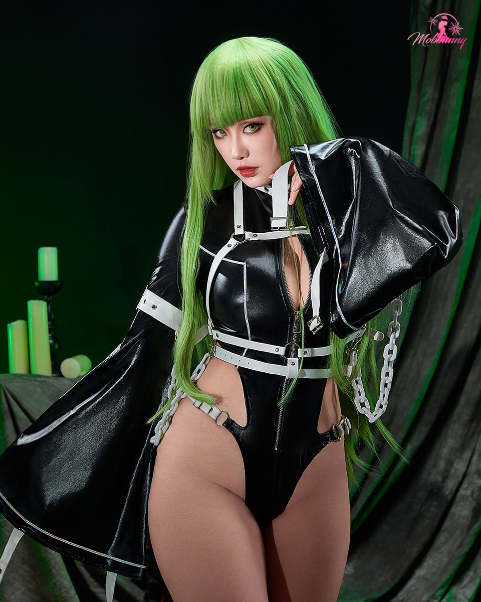 mobbunny1's tweet photo. Dark C.C. 🖤 Waiting for the only light that ever dared to reach her... Is that you?

https://t.co/13utnyALSd

#mobbunny #cosplay #anime #cccosplay #codegeasscc https://t.co/3GUWlqJlMu