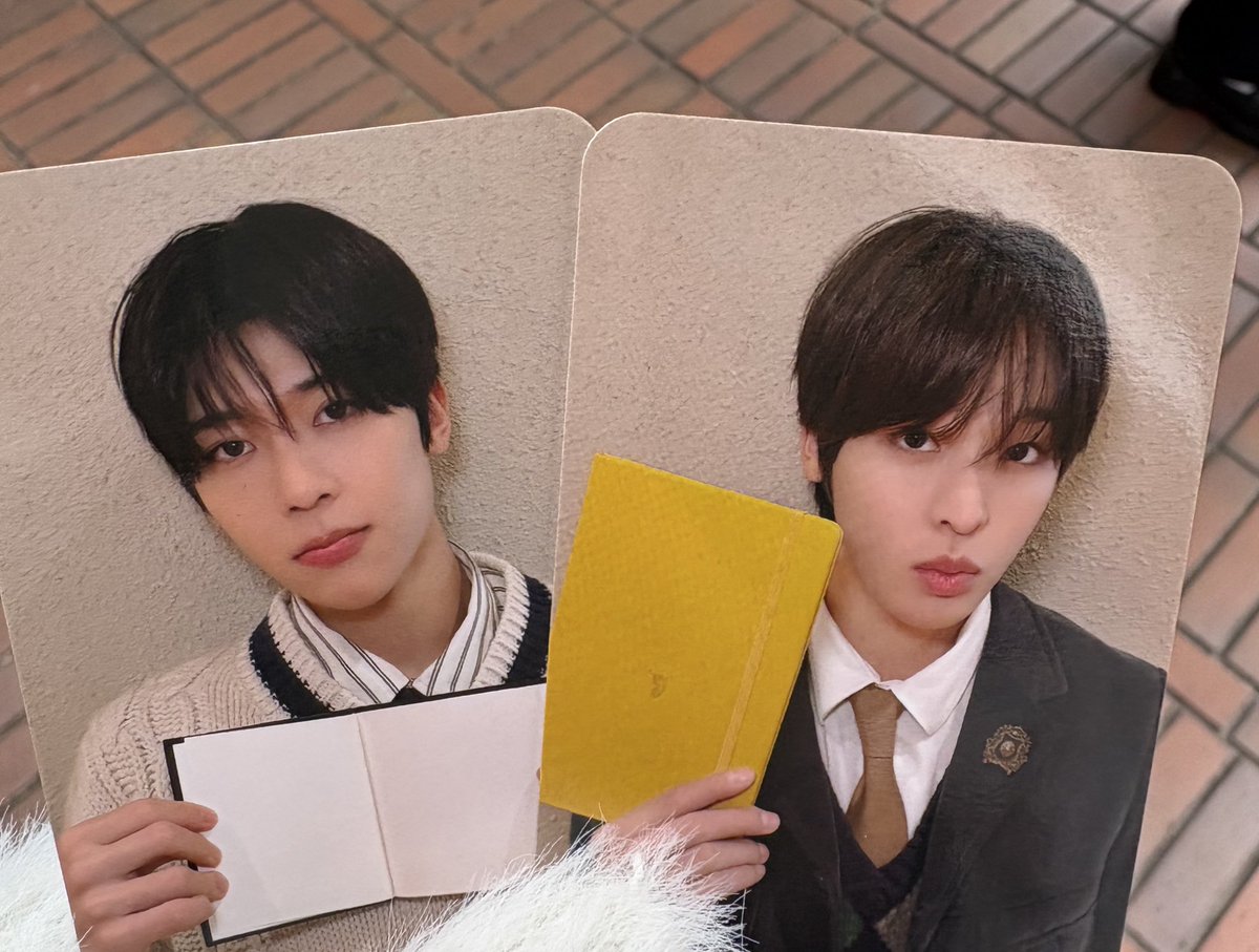 ^_−♡ tweet media