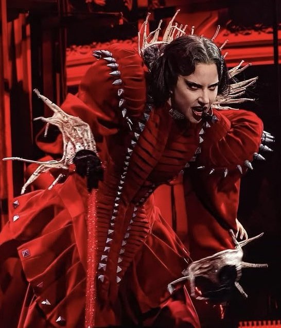 PopHubOfficial's tweet image. The list of famous people that attended @ladygaga's Mayhem Ball during 2025.

If someone's missing, let us know in the comments.