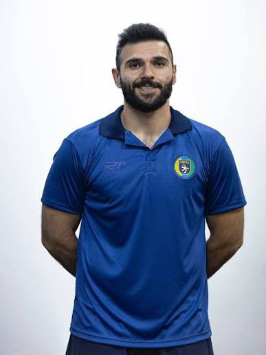 🚨🚨

لوحظ أن الجمهور الرياضي الكويتي هو الوحيد اللي يتابع و يشجع المدرب و الحكم الوطني خارجياً ..

مثال 
محمد المشعان مدرب الرفاع 
عبدالله الشلاحي مدرب سريلانكا
علي الخضر مدرب البرازيل ( يد )
و الحكم أحمد العلي 

مالسبب ..! 🤯😂