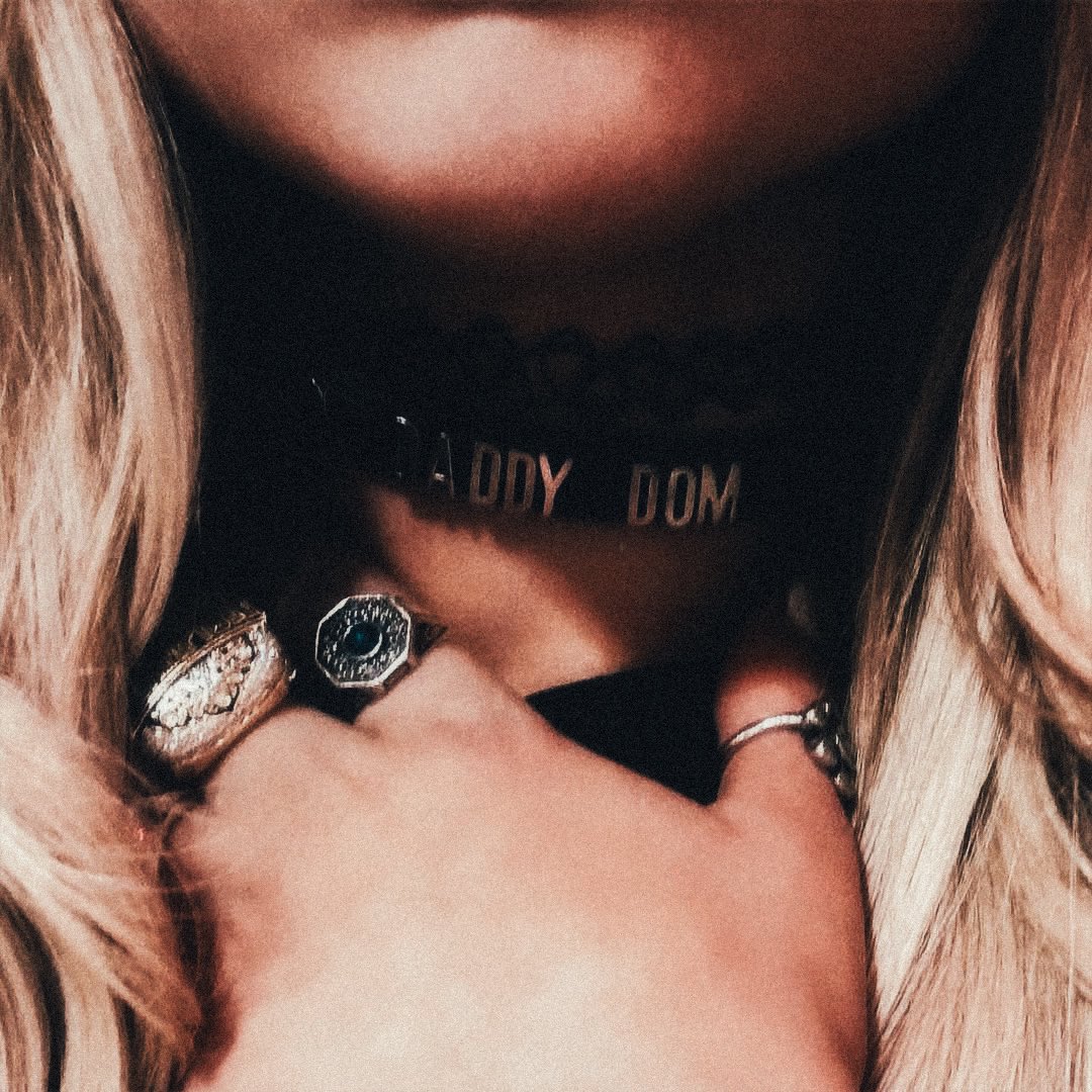 maddiemania_'s tweet image. Branding matters