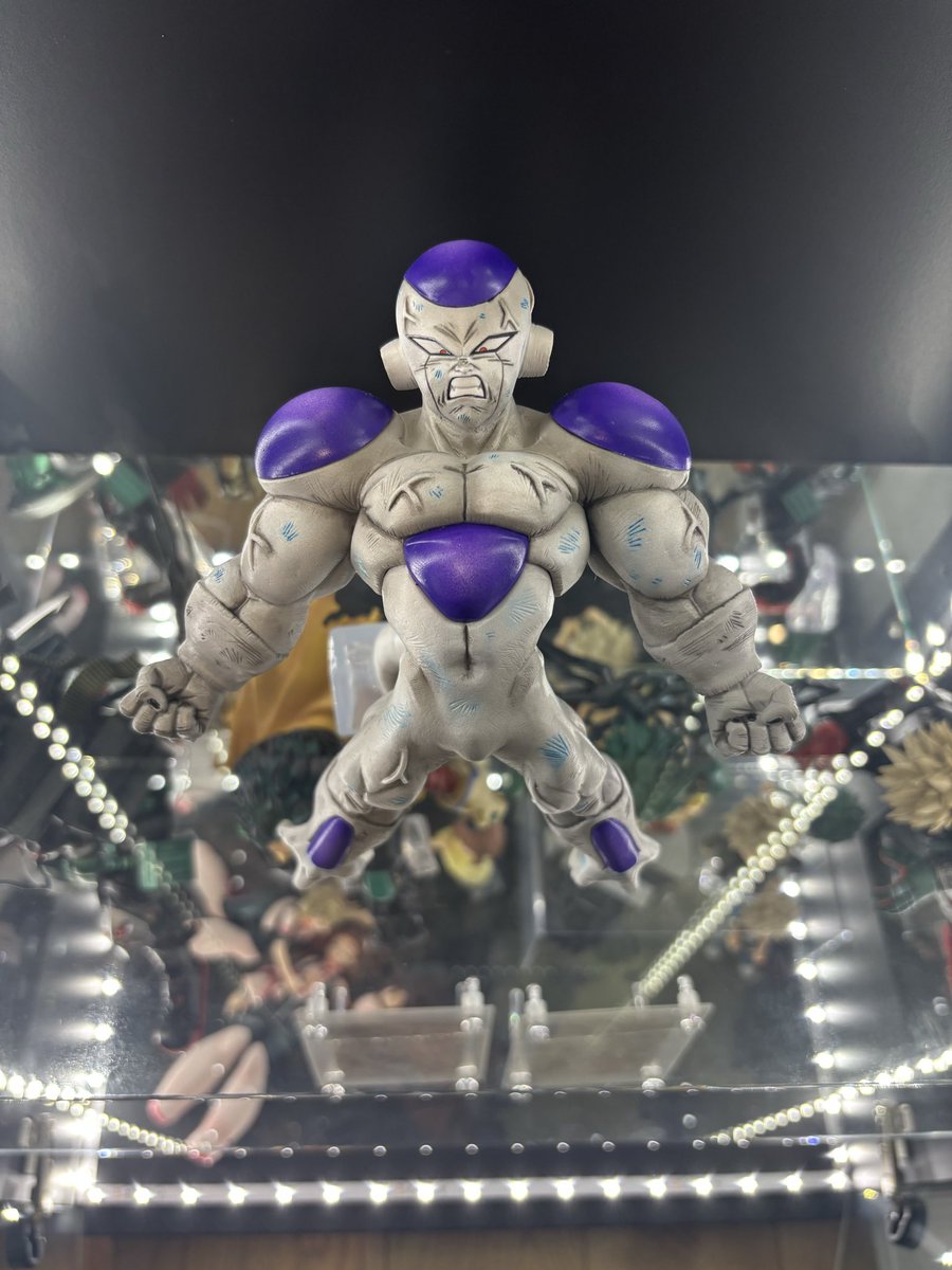 チマル tweet media