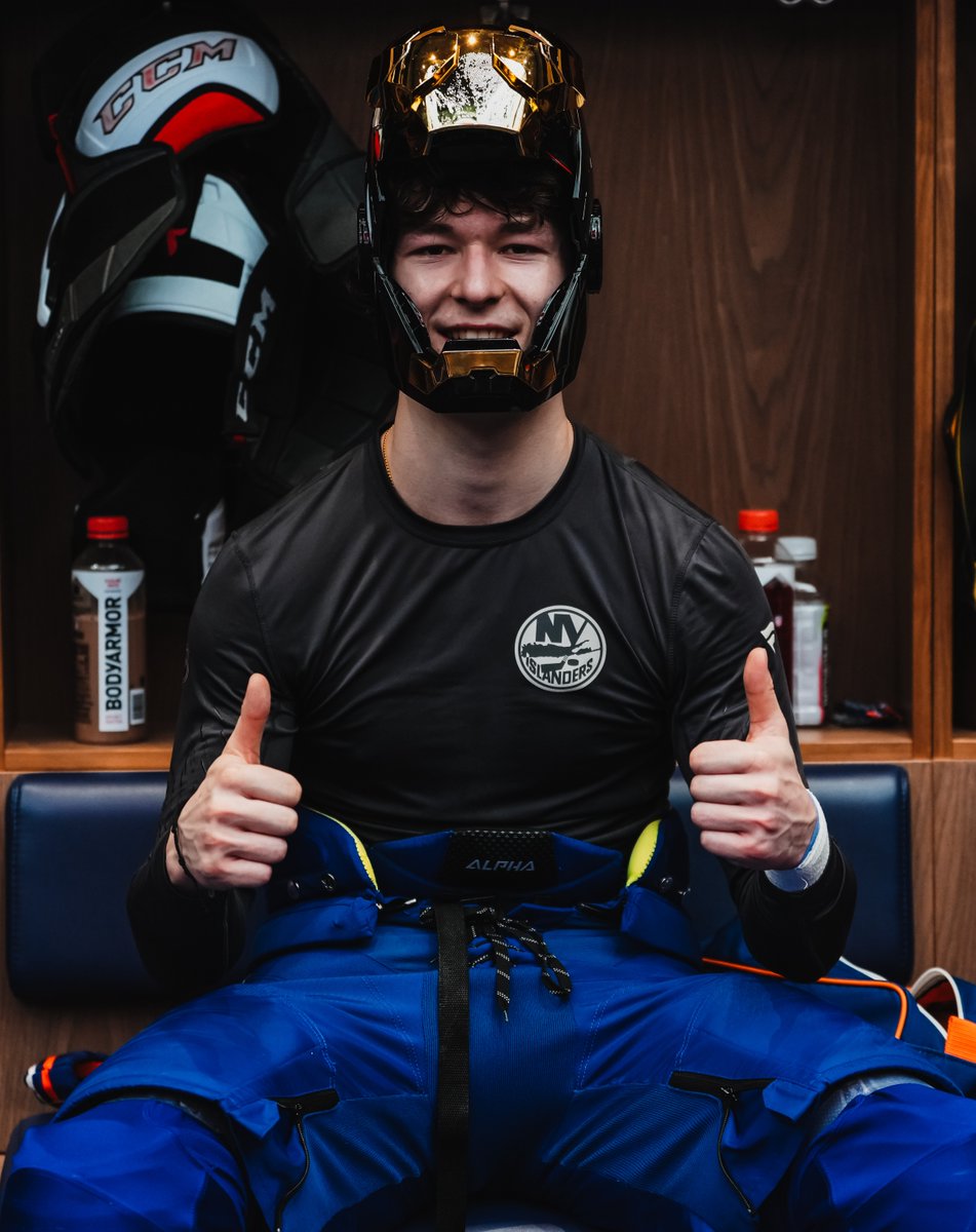 NYIslanders's tweet image. IRON SCHAEFFFFF