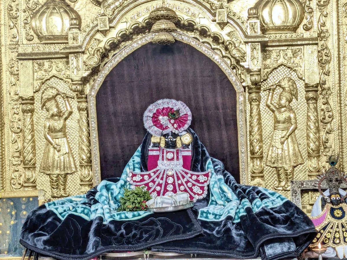 आज के मङ्गला आरती  दर्शन
4 जनवरी  2026
༺꧁ 💐 जय श्री सांवरिया सेठ जी  💐꧂༻
#_मालिक_म्हारो_सांवरो_कृपा बनाये रखना
  
#MUKESH