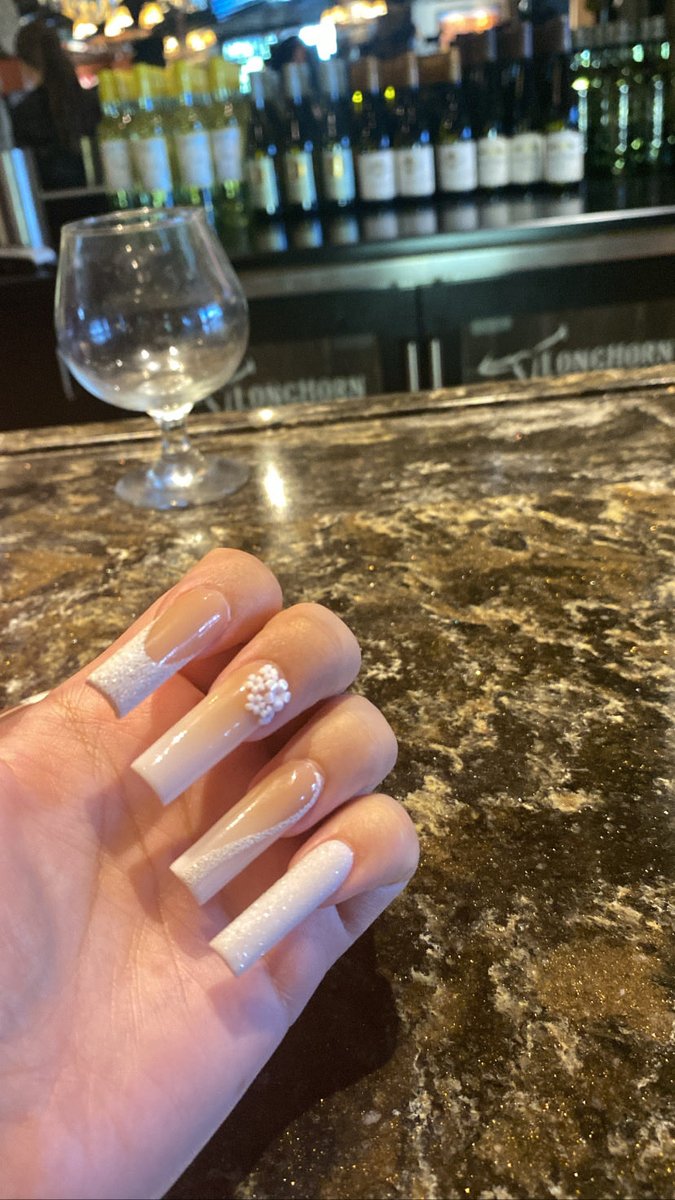 LocaViews's tweet image. went 2 dinner solo