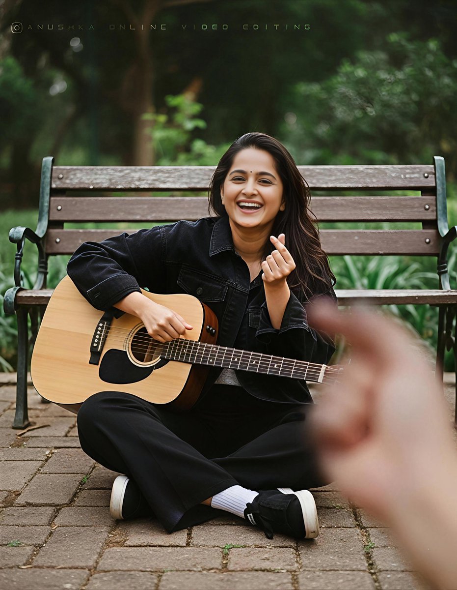 Krishnaaji16's tweet photo. #Anushkashetty https://t.co/yHTOYY8gZR