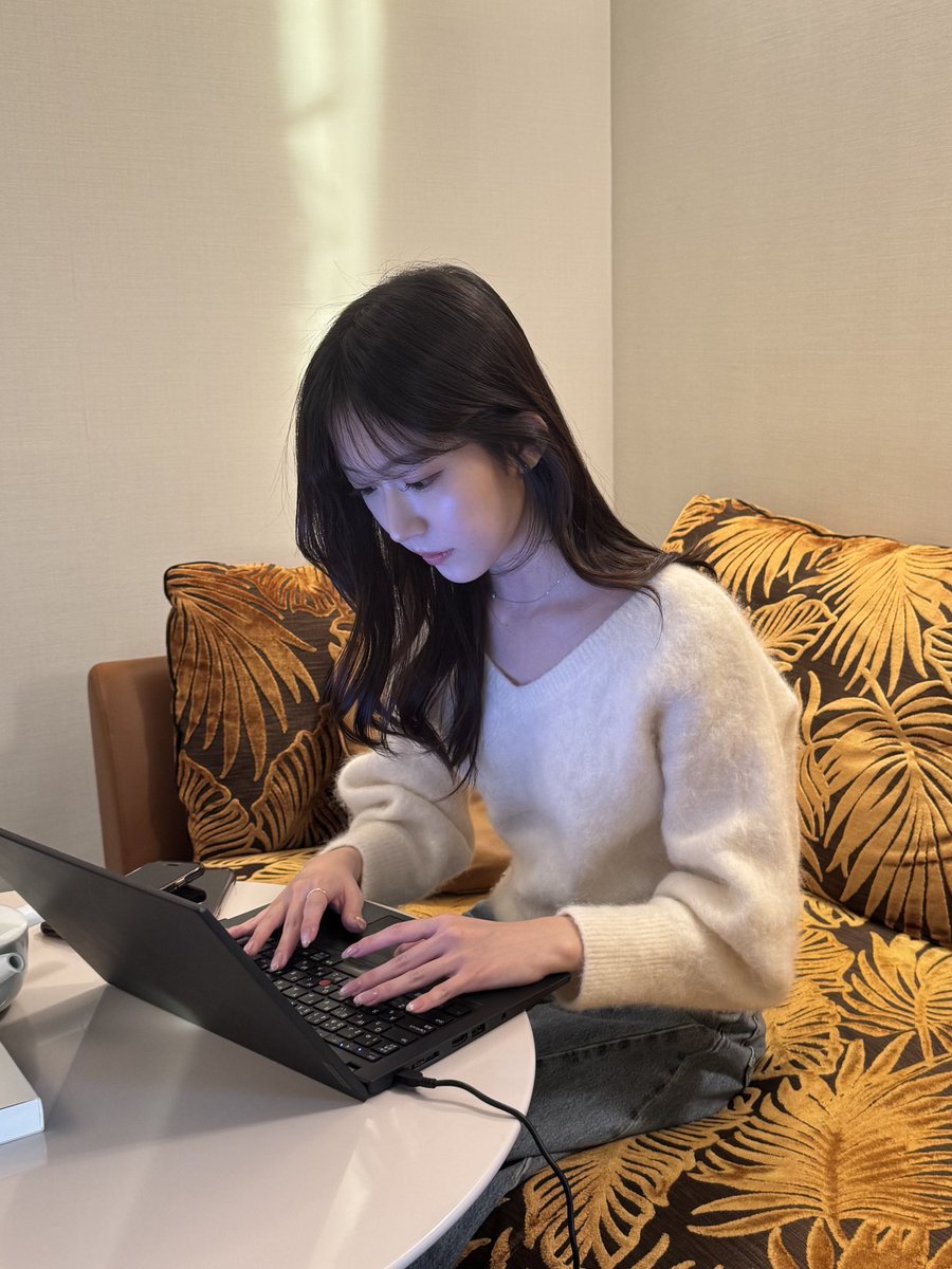 itsuki__reina's tweet photo. 年末年始も、

働いて働いて働いて働いて働いてまいった結果です🫠 https://t.co/72pIMDHJW0