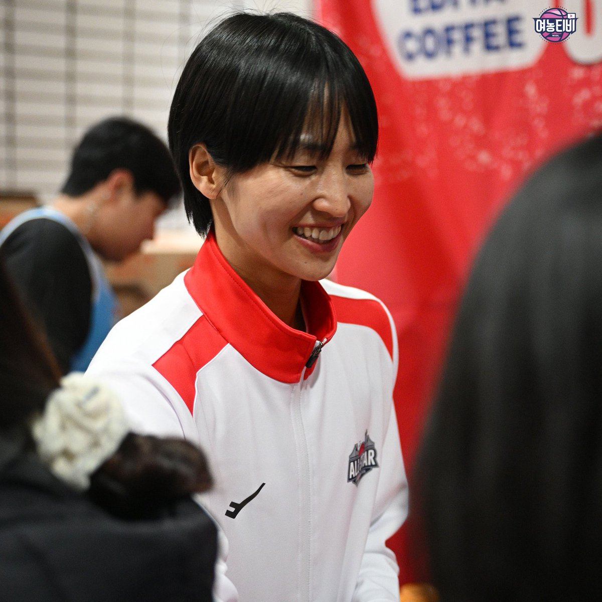 𝐖𝐄𝐋𝐂𝐎𝐌𝐄 𝐓𝐎 𝐓𝐇𝐄 𝐒𝐇𝐎𝐖

올스타 페스티벌에 오신 팬 여러분 환영합니다!
그리고 감사합니다🥰

#WKBL #여자농구 #올스타페스티벌 #여농티비