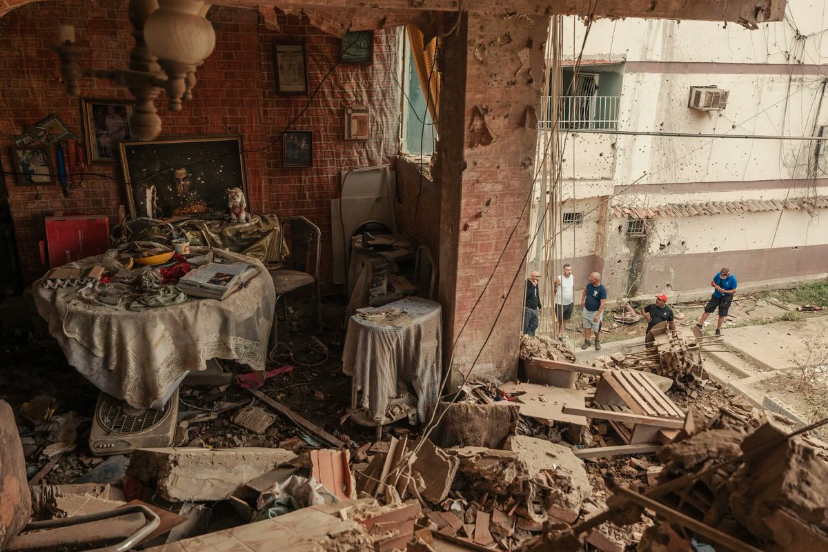 One of the US strikes on Venezuela hit an apartment building in Caracas, killing an 80-year-old woman (link in reply)