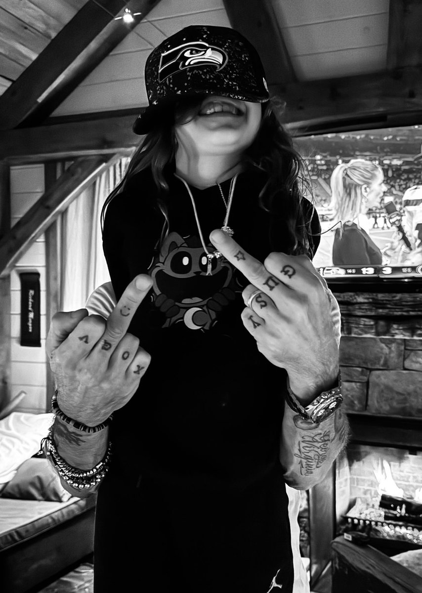 JDMorgan's tweet image. BaBOOOOOM!!!! ⁦@Seahawks⁩ baby!!! I fucking told ya!!! Here we go!!!