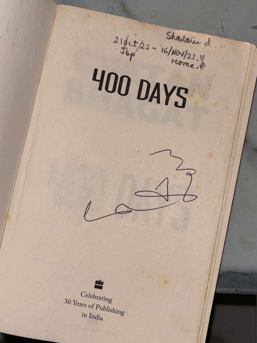 after reading him for so many years, i
got to listen him live and he also signed my books. What a great day and what a humble guy. #ChetanBhagat <a href="/chetan_bhagat/">Chetan Bhagat</a>