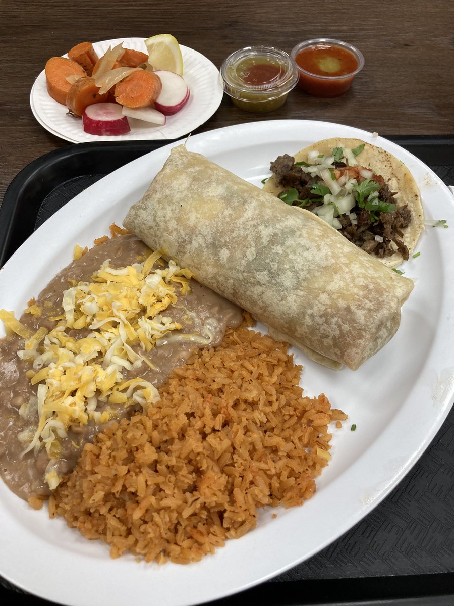 ILNOJ's tweet image. Chile relleno burrito.