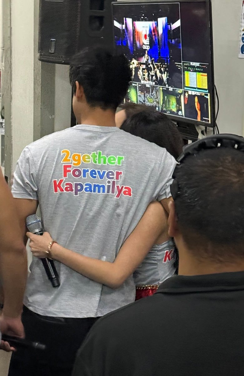 higpit naman masyado. san ako dadaan sabi ng hangin? 

TOTAL PERFORMER BELLE

#DONNYmazingStartOfYear
#DONBELLEazingKiligForAll