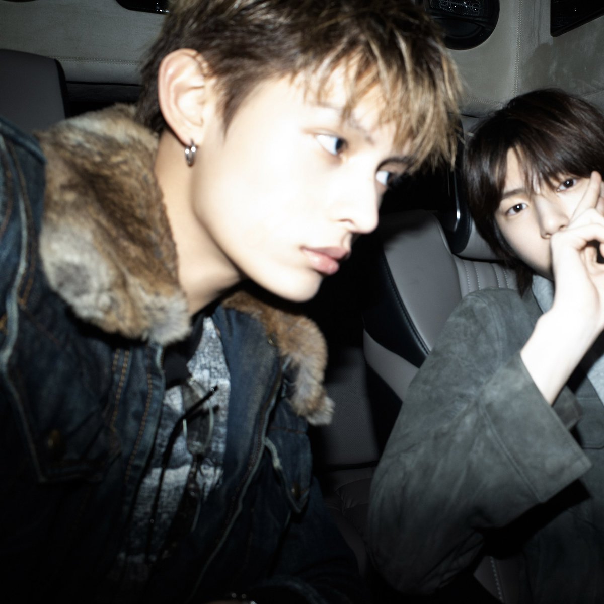 jamsebond1014's tweet image. 얼굴보소