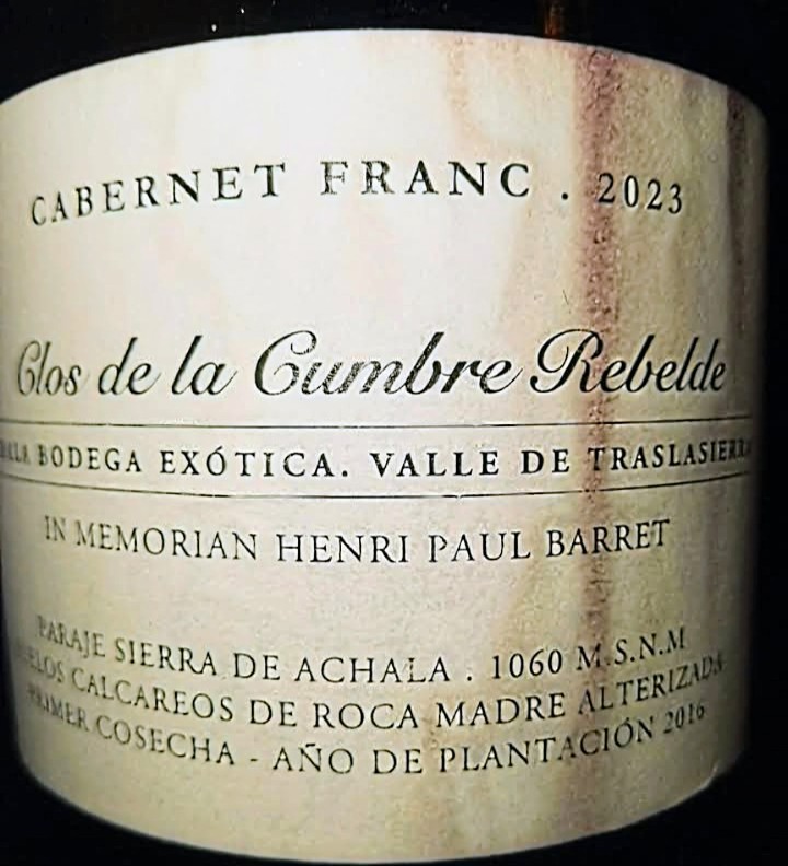 El brindis de Fin de Año de la Asociación Argentina de Sommeliers me dió la posibilidad de probar este Cabernet Franc cordobés que me gustó mucho