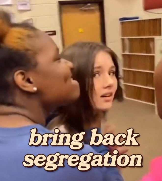 <a href="/ReiiValentinaa/">Reii</a>