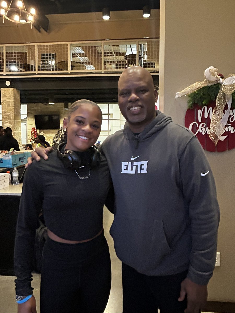 McKenzi Roberson tweet media