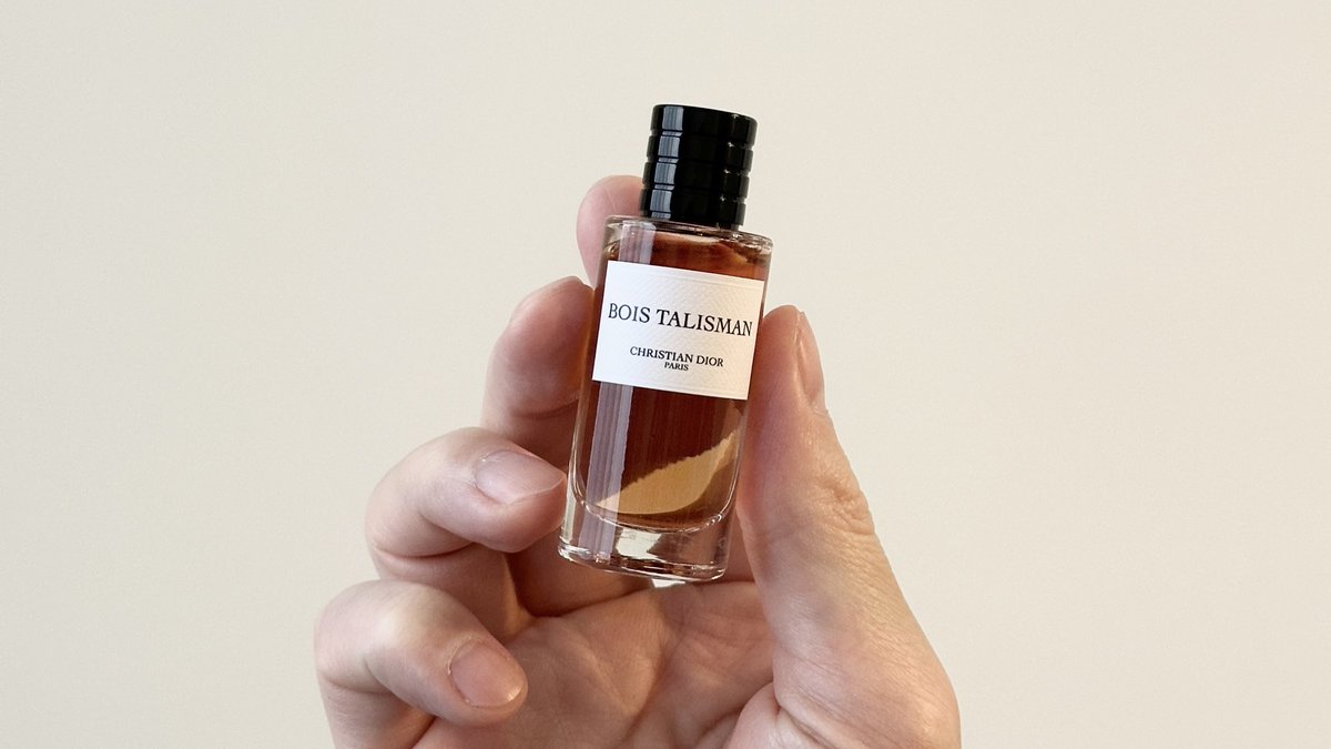 角砂糖の香水 ディオールの『ボア タリスマン』 白砂糖の自然な甘さの