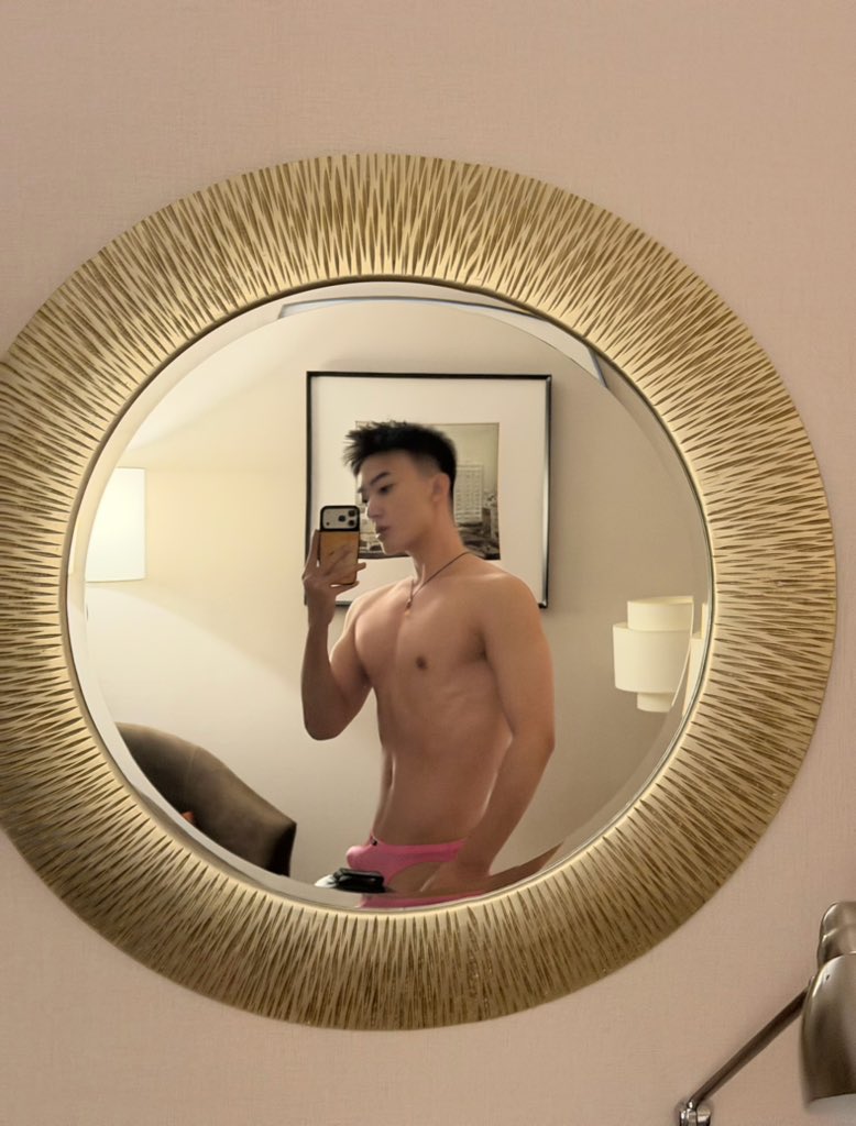 BLAKE1 tweet media