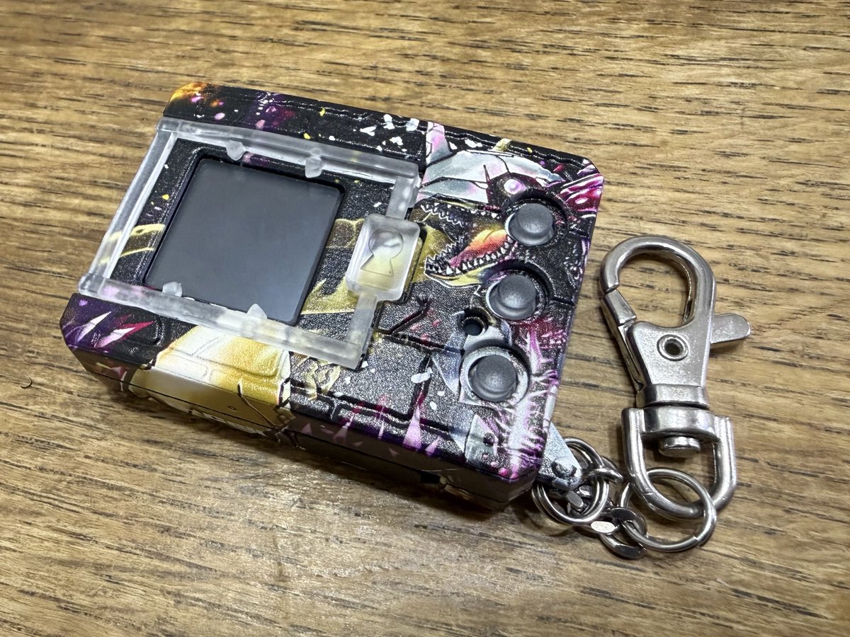 various_rb1's tweet image. 換装、動作確認終わりました
ブルー蓄光はクローゼットに籠って撮影
#ゴジモン
#デジモン
#デジタルモンスター