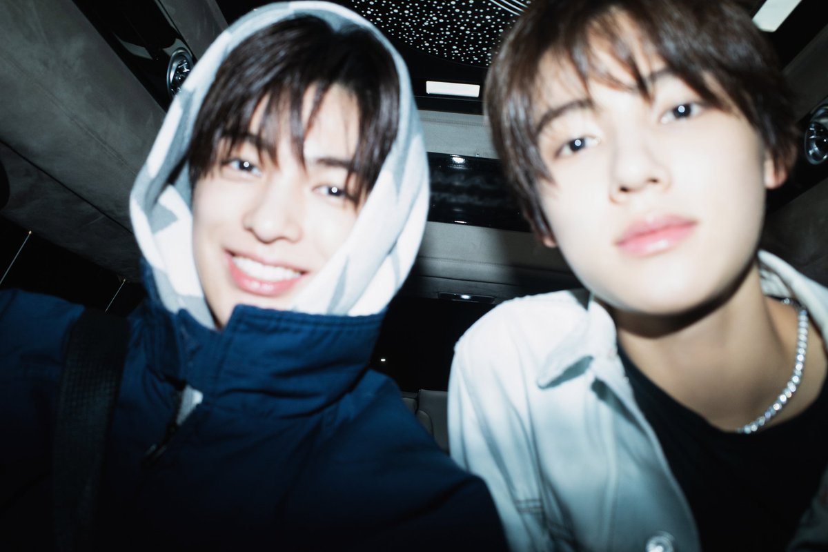 hyeonrepeat's tweet image. keonho kenapa manis banget sih gakuat😖😖 pengen culik😵😵 terus gue unyel unyel ARGHHHH GEMESSS🤧🤧🤧 pantesan gula dirumah gue abis 🙂‍↔️🙂‍↔️