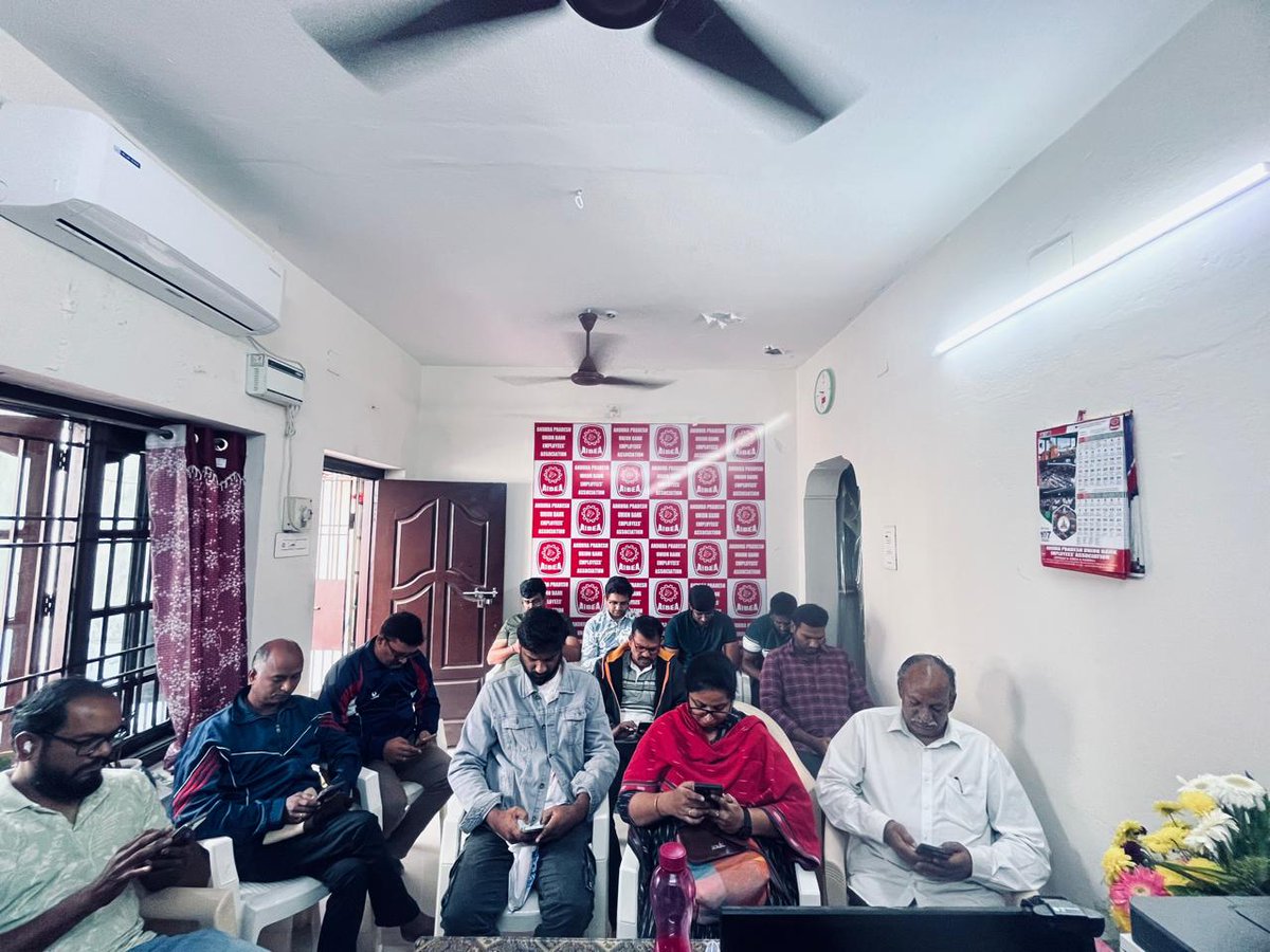 Time has come for strong battle for the legitimate and agreed demand of 12th bipartite settlement... The government cannot cheat on the written agreement of 12th bipartite settlement and must declare #5DayBankingNow <a href="/FinMinIndia/">Ministry of Finance</a> <a href="/PMOIndia/">PMO India</a>