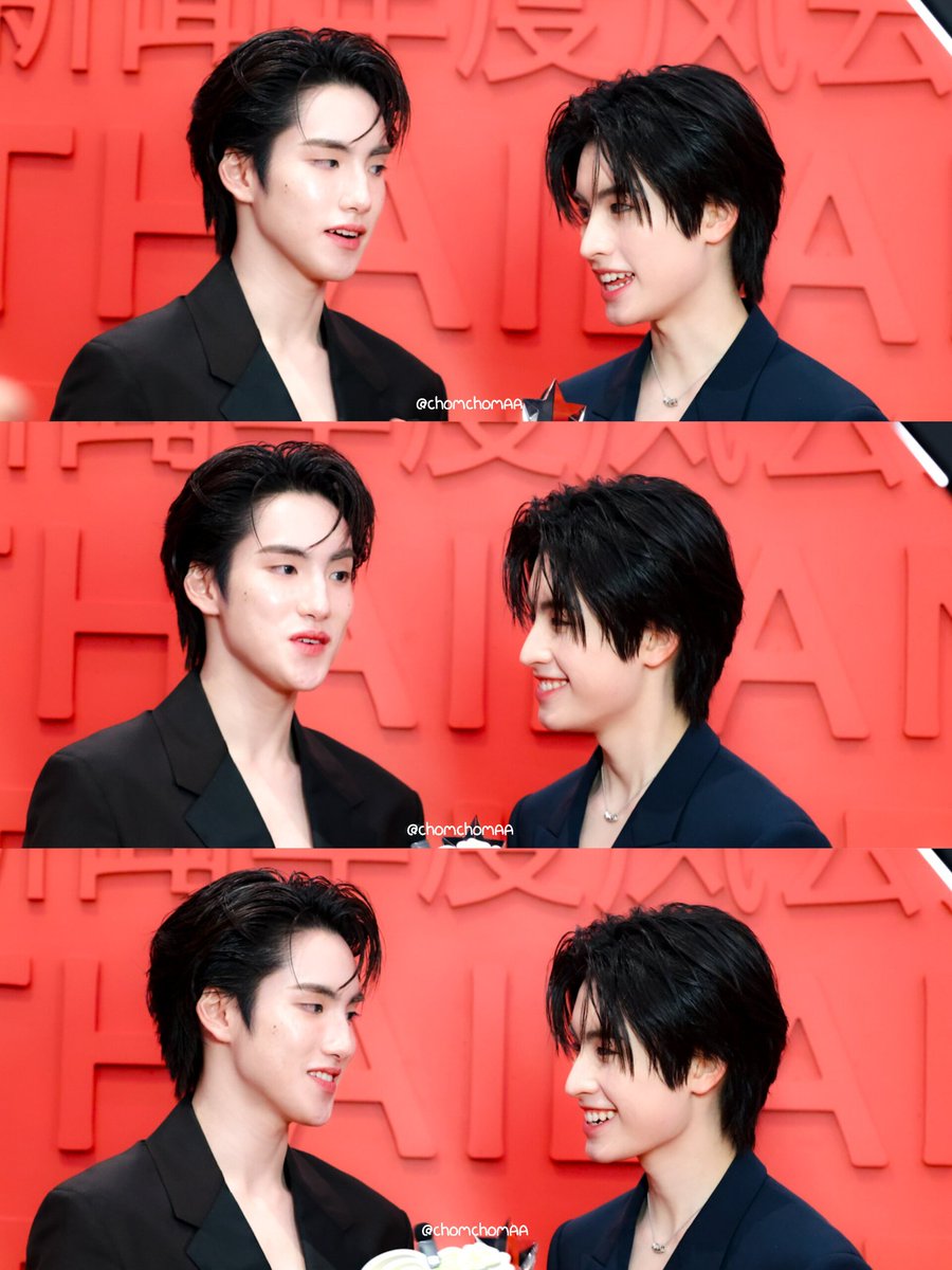 พี่มองน้อง
น้องมองพี่
เรามองกัน
☺️💘🫣