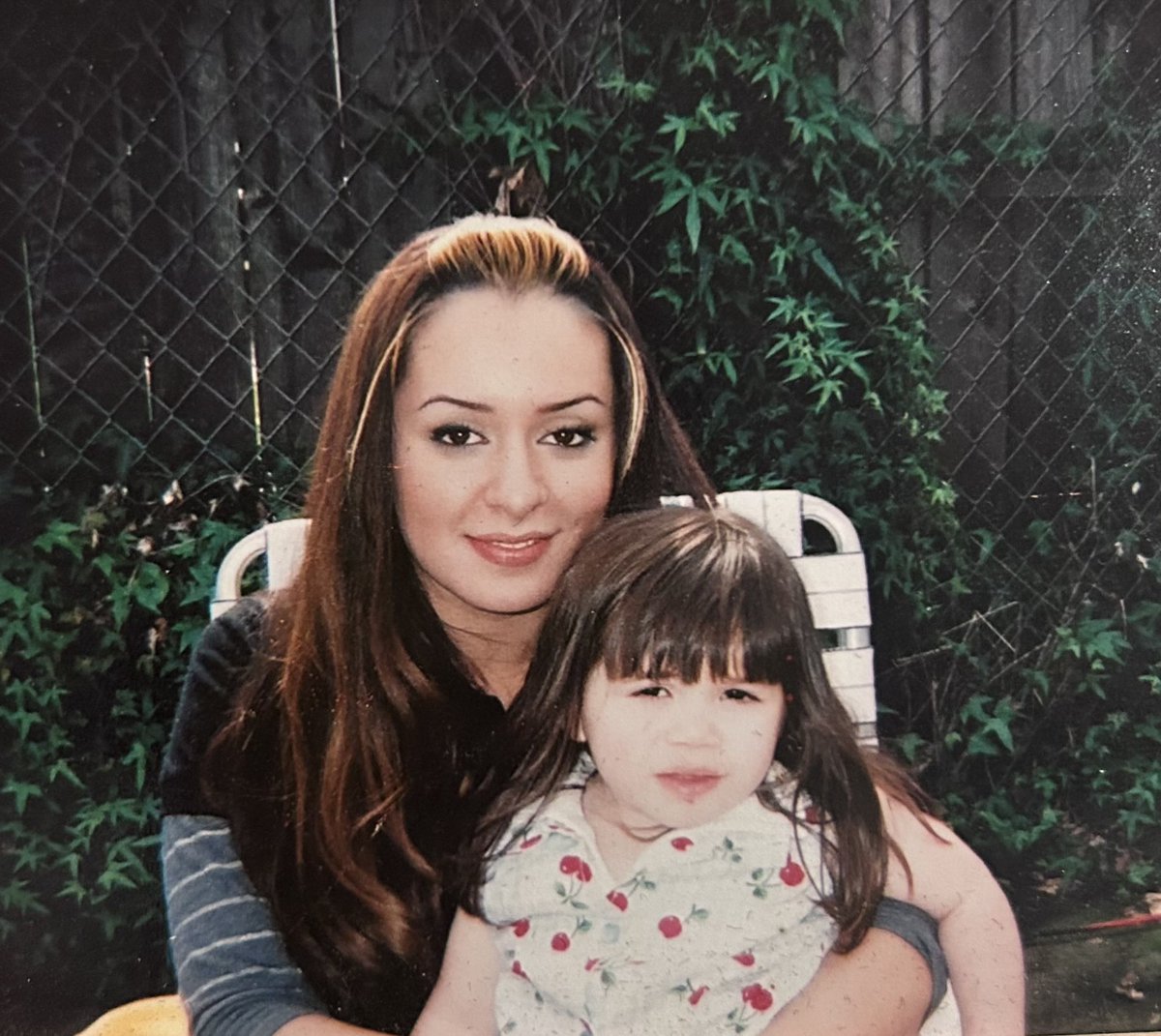 The 2007 long under short-sleeved. 😂😂😂🤦🏻‍♀️